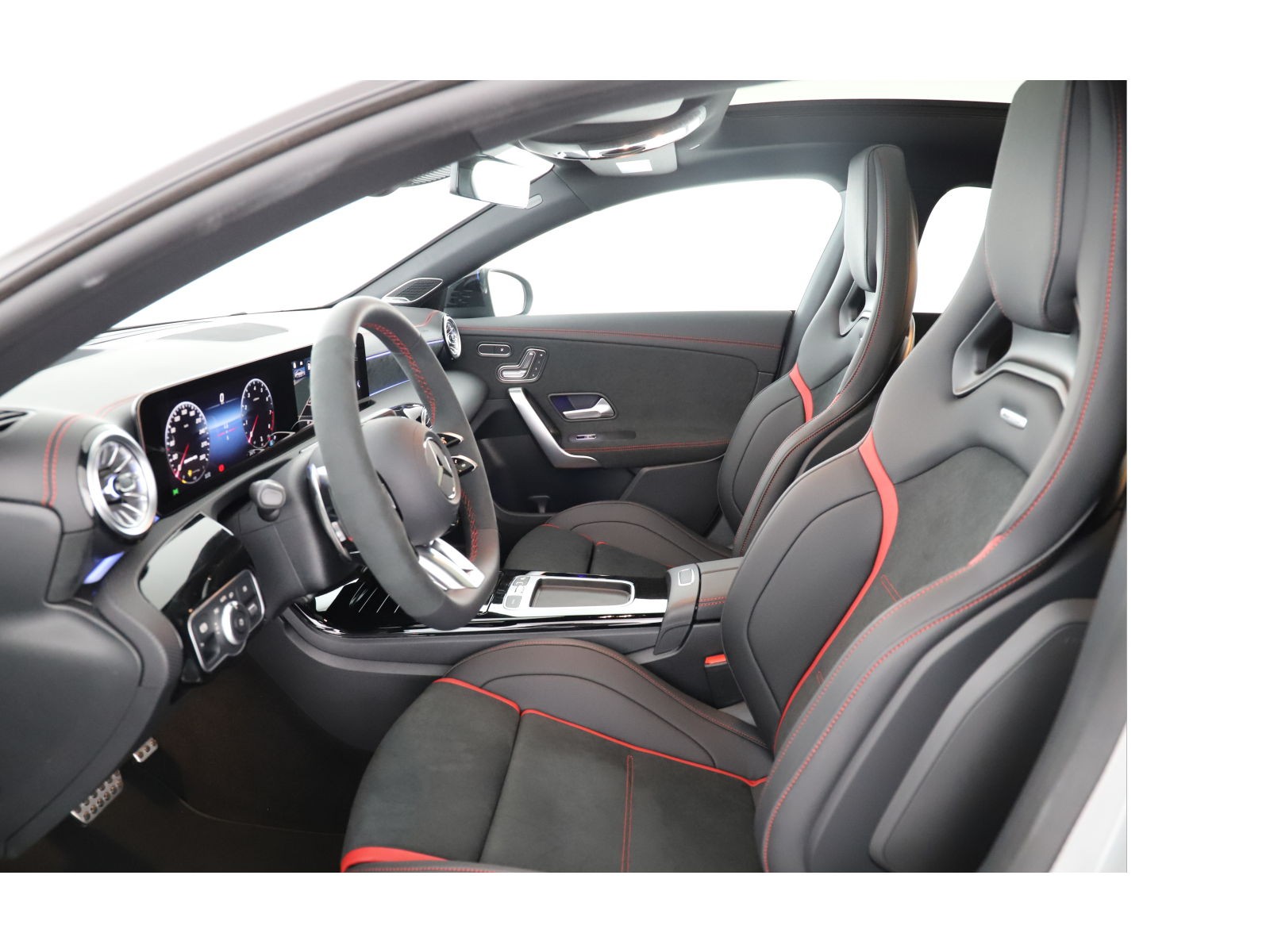 MERCEDES-BENZ CLA 45 S AMG 4M+ 8G-DCT-image-9