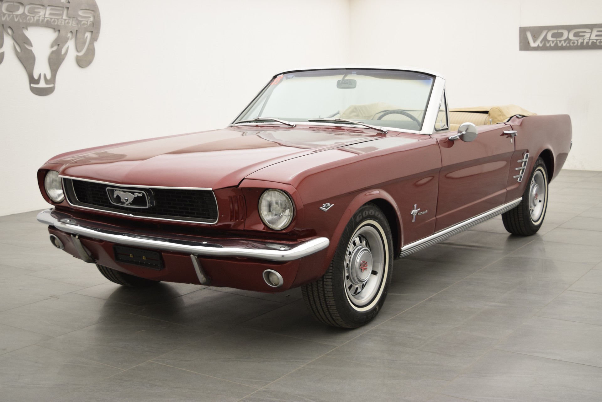 FORD Mustang GT Convertible V8 A-Code-image-1