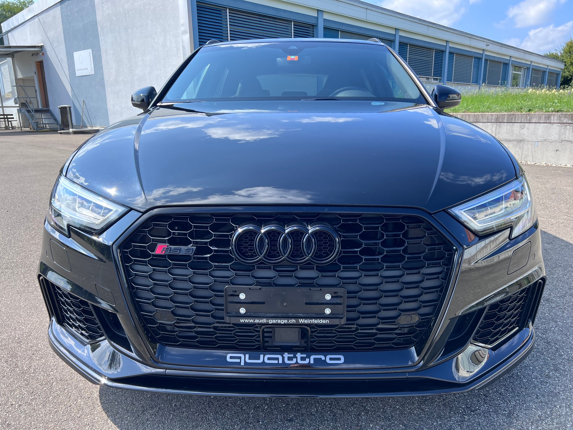 AUDI RS3 Sportback "All Black" 8-fach Matrix LED-image-1