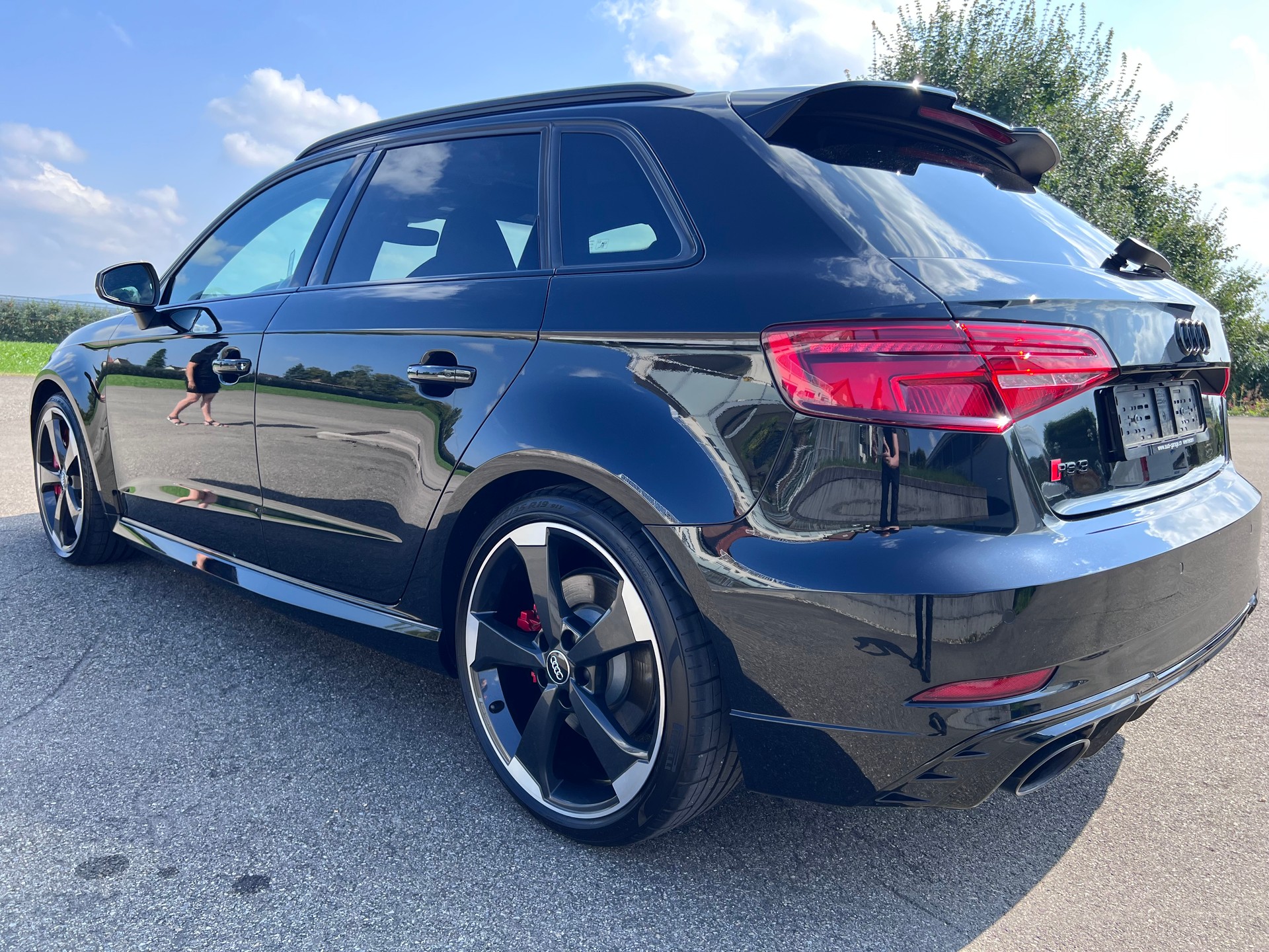 AUDI RS3 Sportback "All Black" 8-fach Matrix LED-image-3