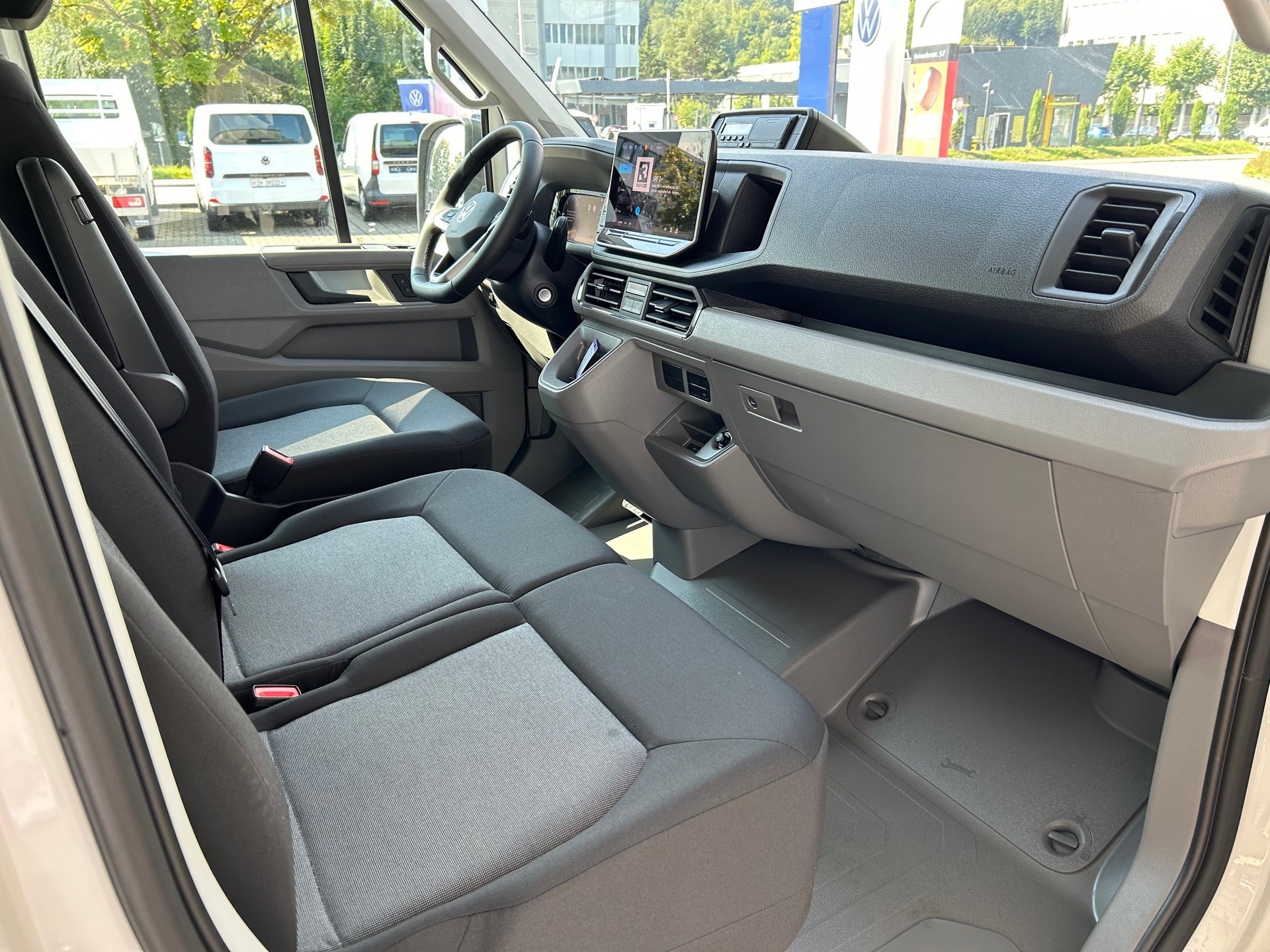 VW Crafter 35 Kleinbus 9-Sitze-image-5