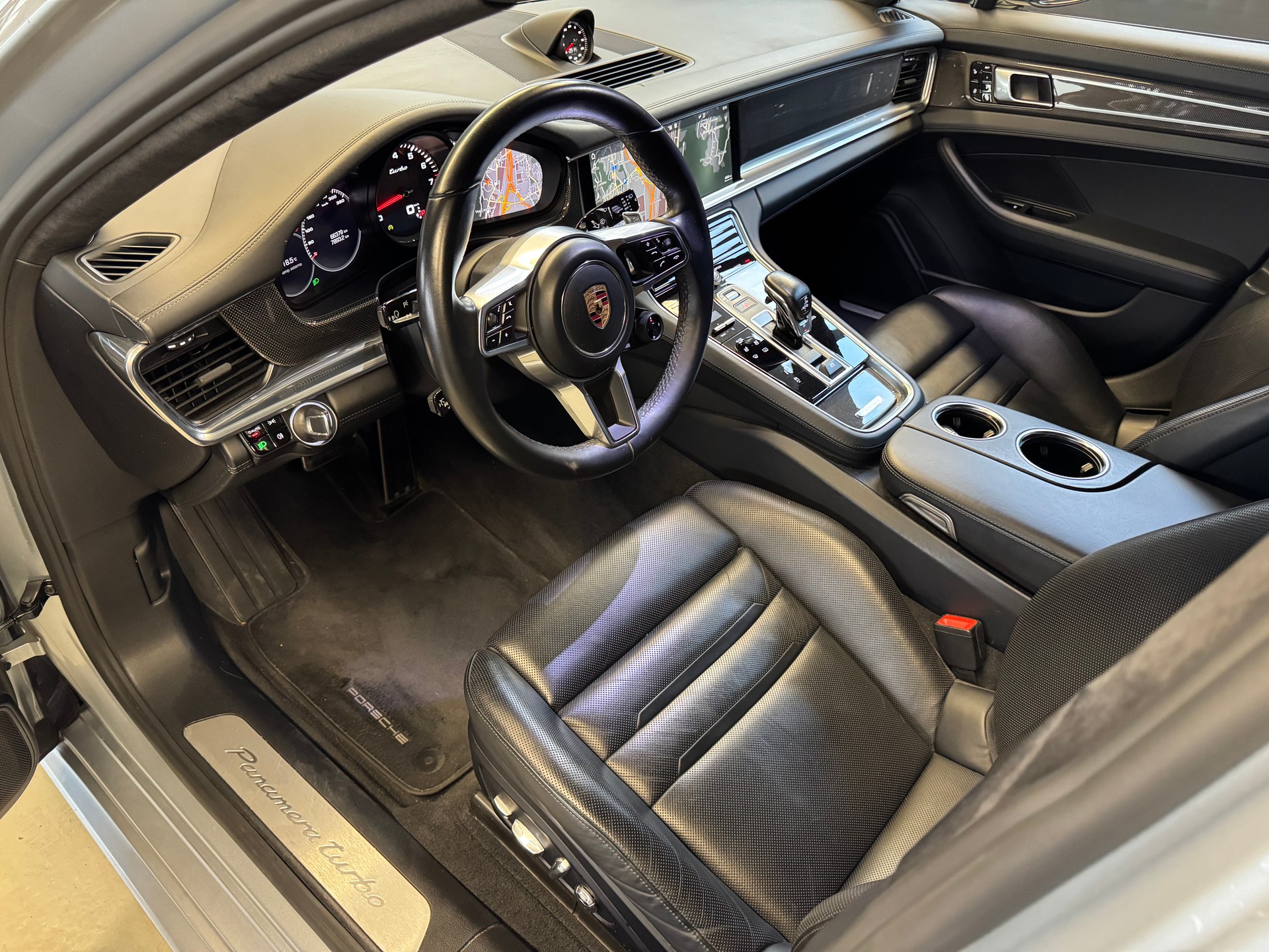 PORSCHE Panamera Turbo PDK-image-6