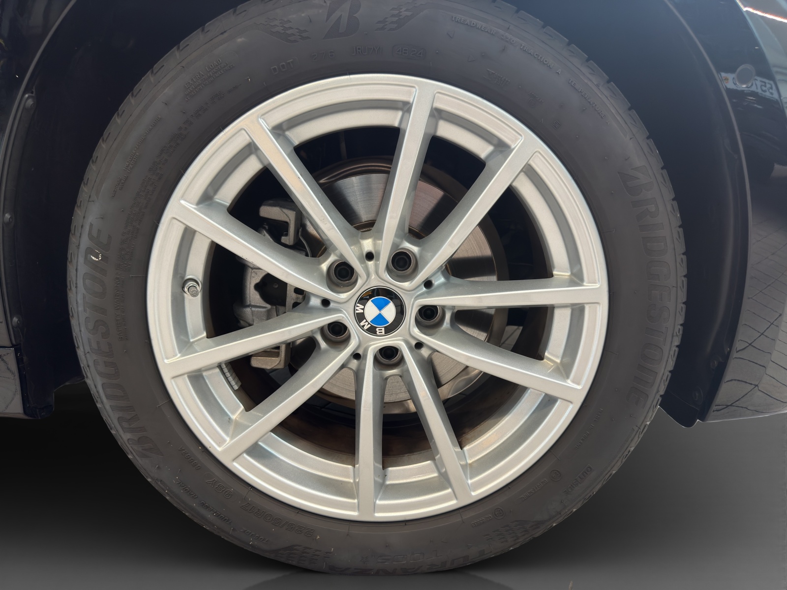 BMW 318i Touring-image-8