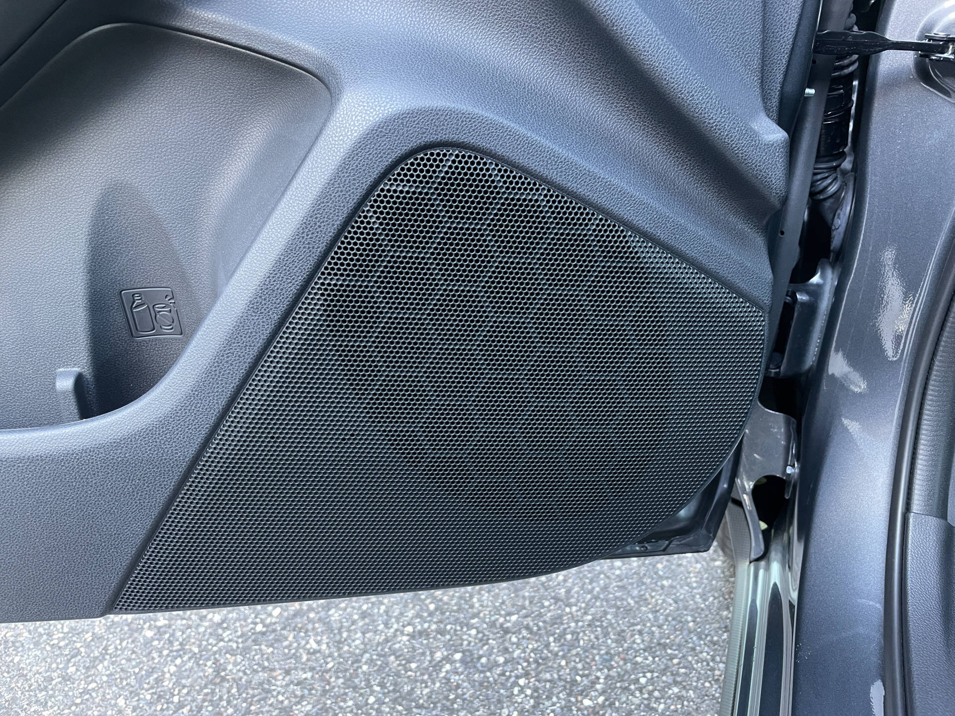 SUBARU Crosstrek 2.0i e-Boxer Luxury-image-9