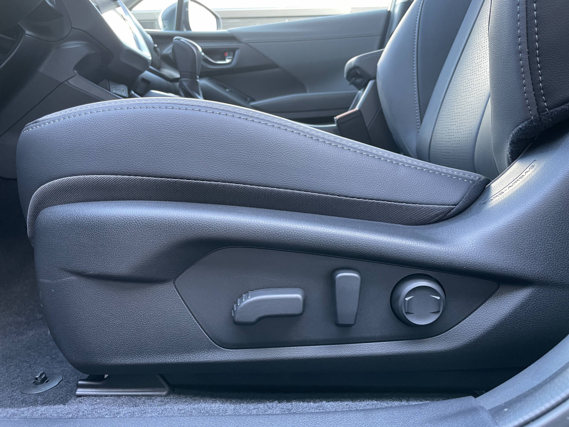 SUBARU Crosstrek 2.0i e-Boxer Luxury-image-11