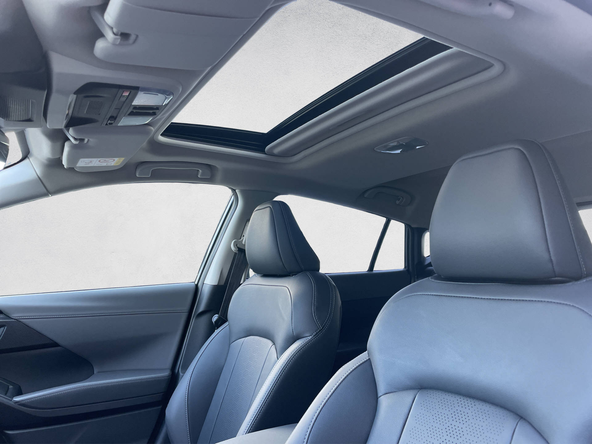 SUBARU Crosstrek 2.0i e-Boxer Luxury-image-12