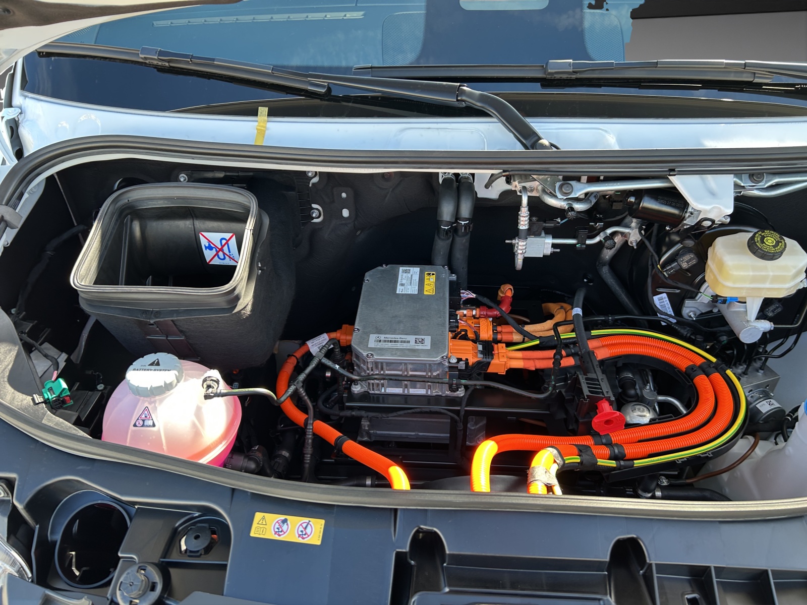 MERCEDES-BENZ eSprinter 320 PRO KA 3665mm S Worker-image-11