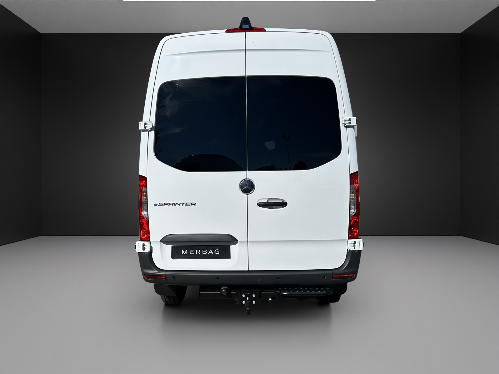 MERCEDES-BENZ eSprinter 320 PRO KA 3665mm S Worker-image-4