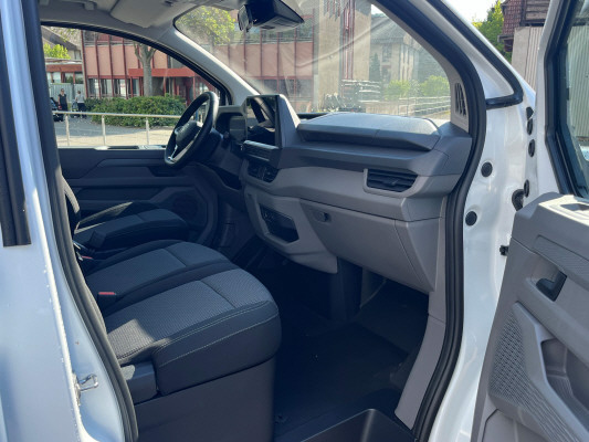 VW e-Transporter 63,8 kWh-image-5