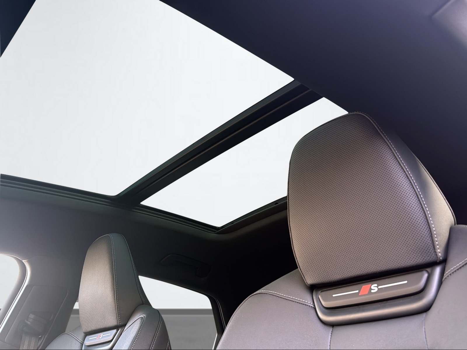AUDI Q6 e-tron Sportback quattro-image-12