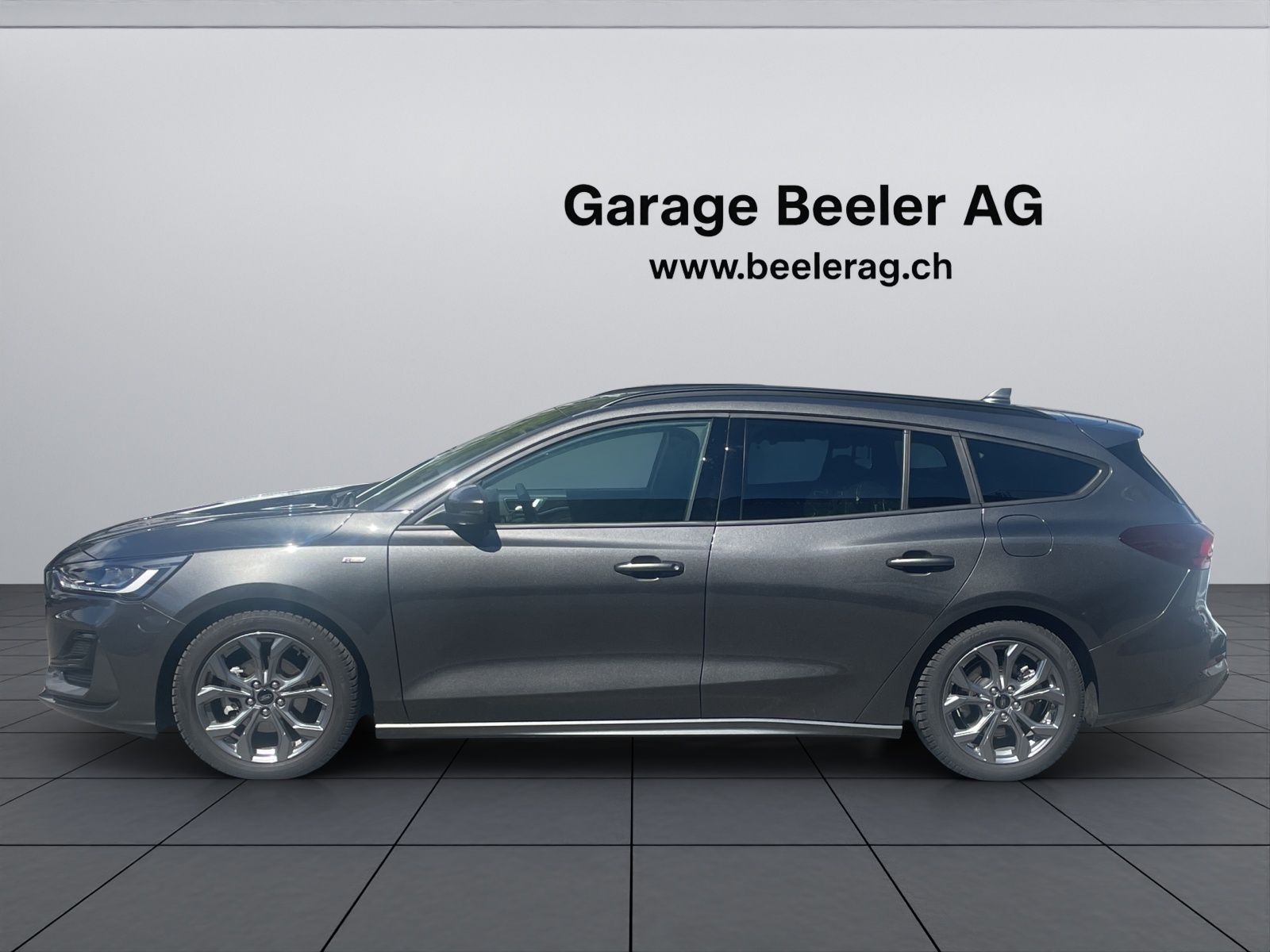 FORD Focus Station Wagon 1.0i EcoB Hybrid 155 ST-Line-image-2