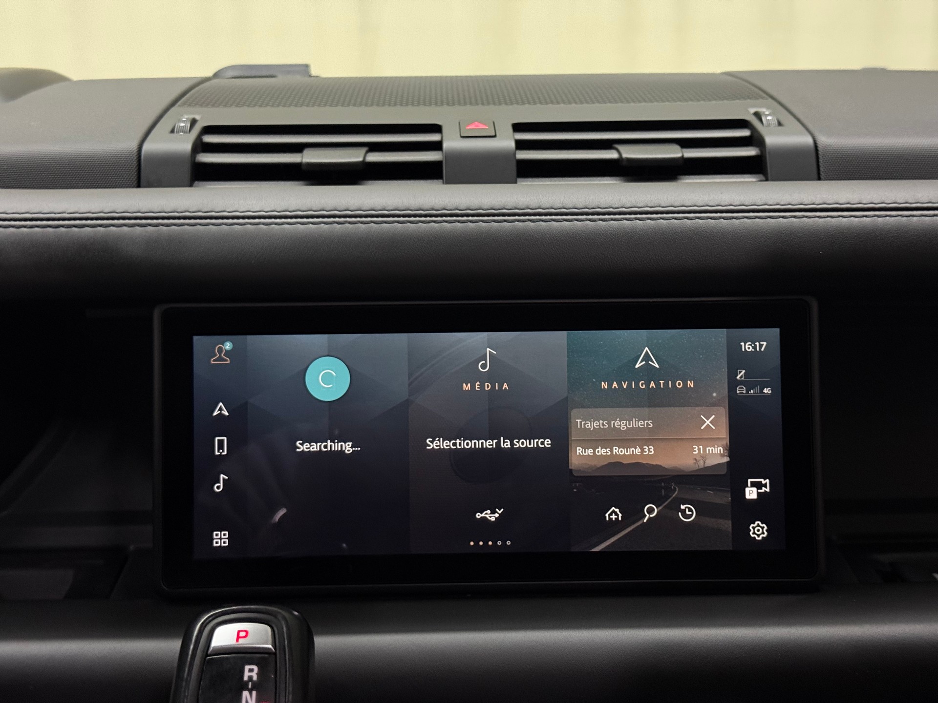 LAND ROVER Defender 110 P400 I6 X-Dynamic HSE 3.0 AT8-image-22