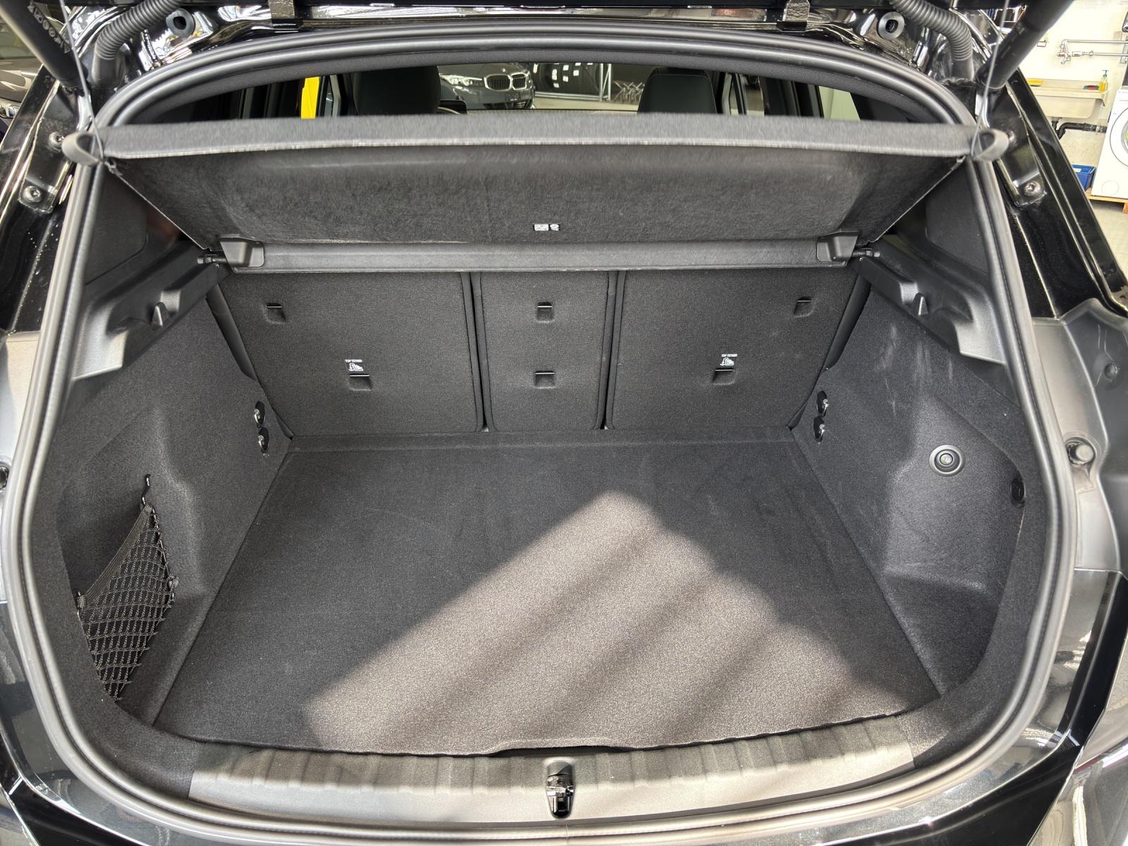 BMW 223d xDrive SDKG Active Tourer-image-14