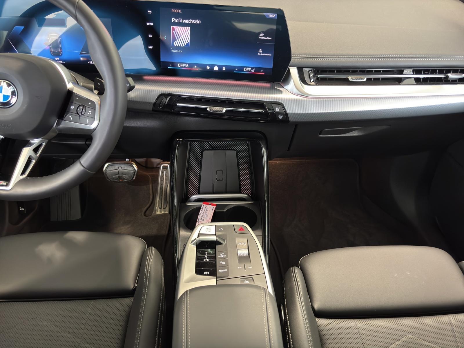BMW 223d xDrive SDKG Active Tourer-image-9