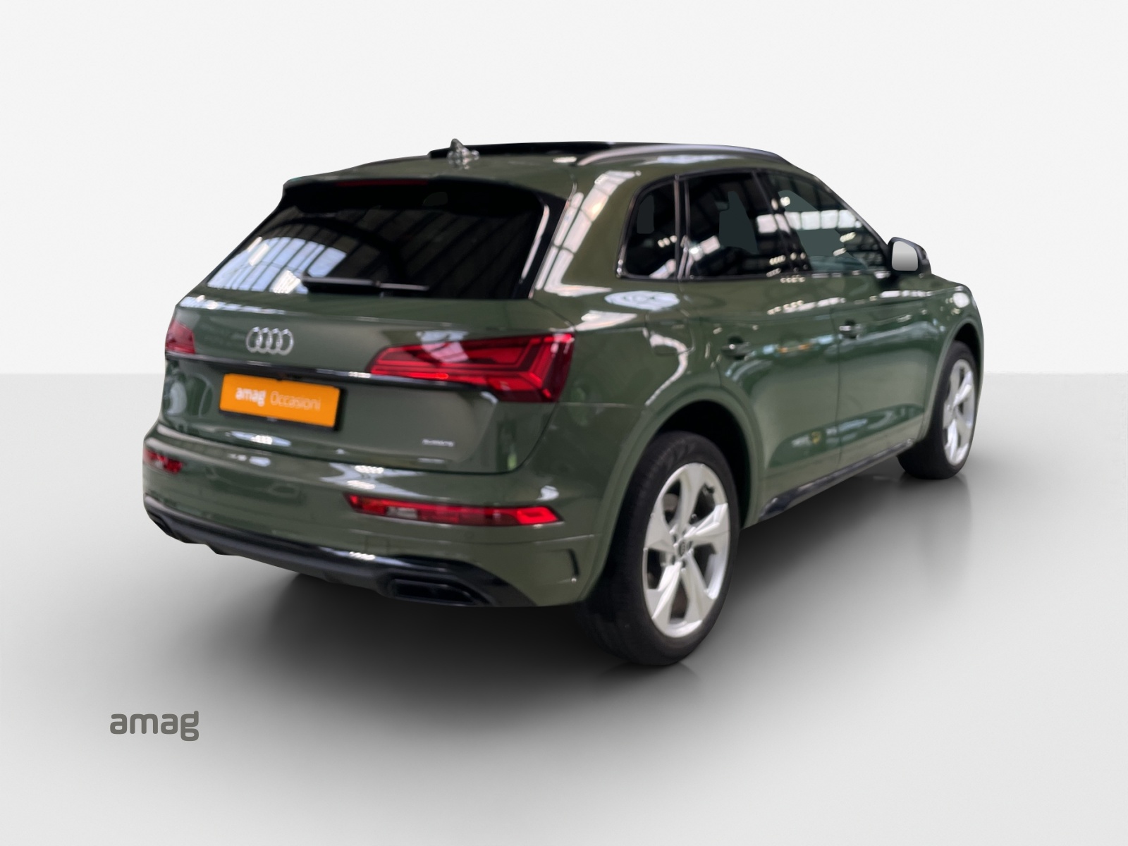 AUDI Q5 40 TDI Black Edition quattro S-tronic-image-4