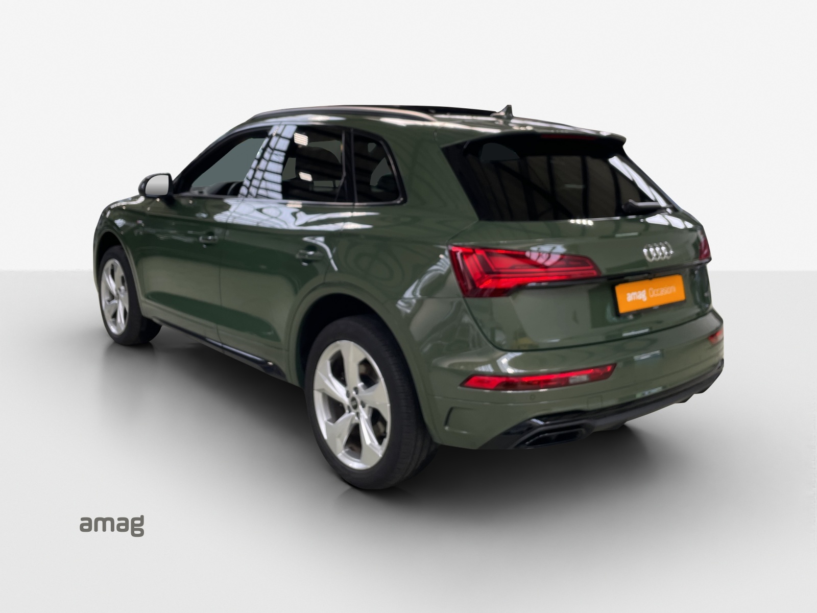 AUDI Q5 40 TDI Black Edition quattro S-tronic-image-2