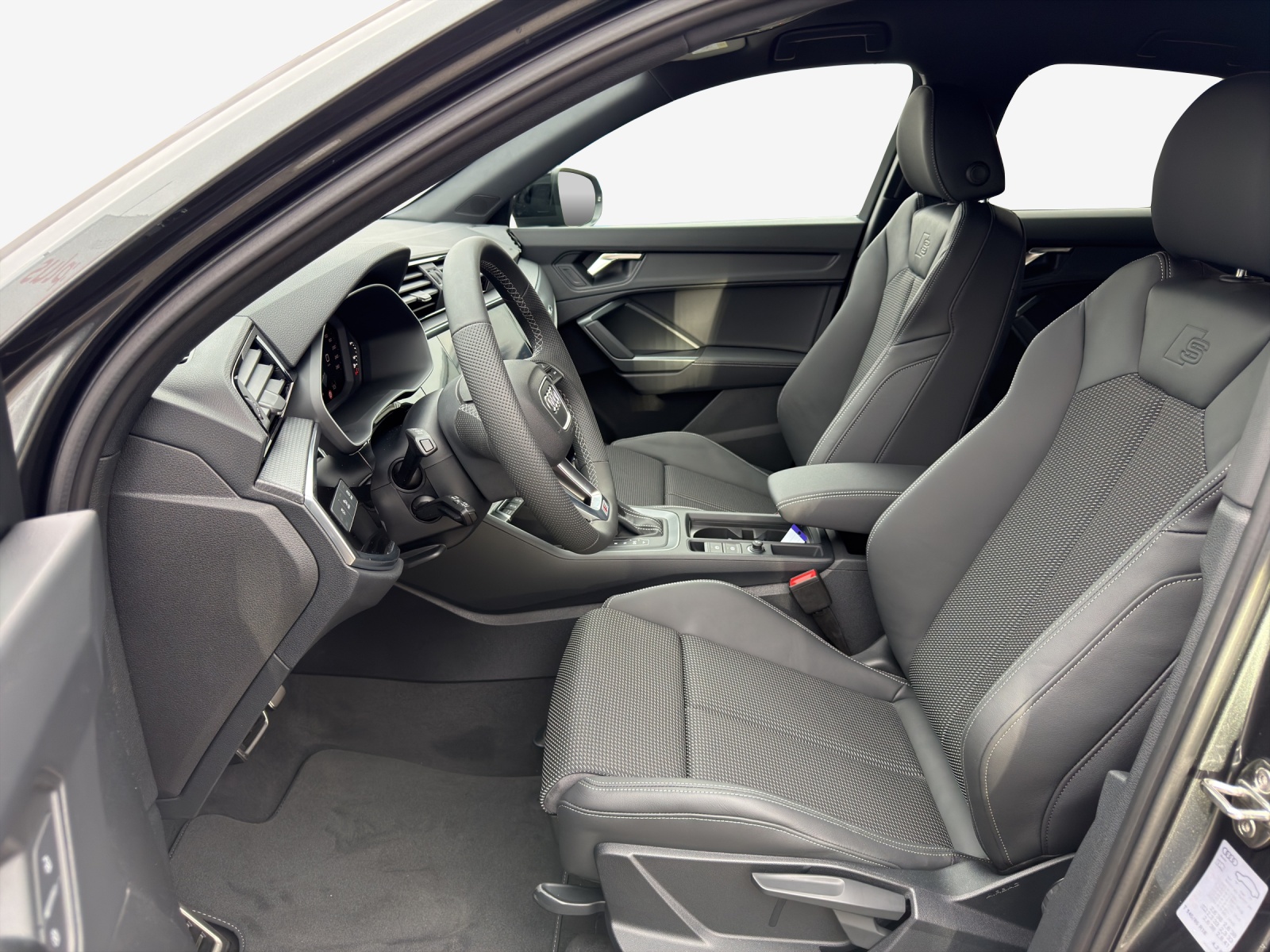 AUDI Q3 Sportback 35 TFSI S line Attraction S-tronic-image-7
