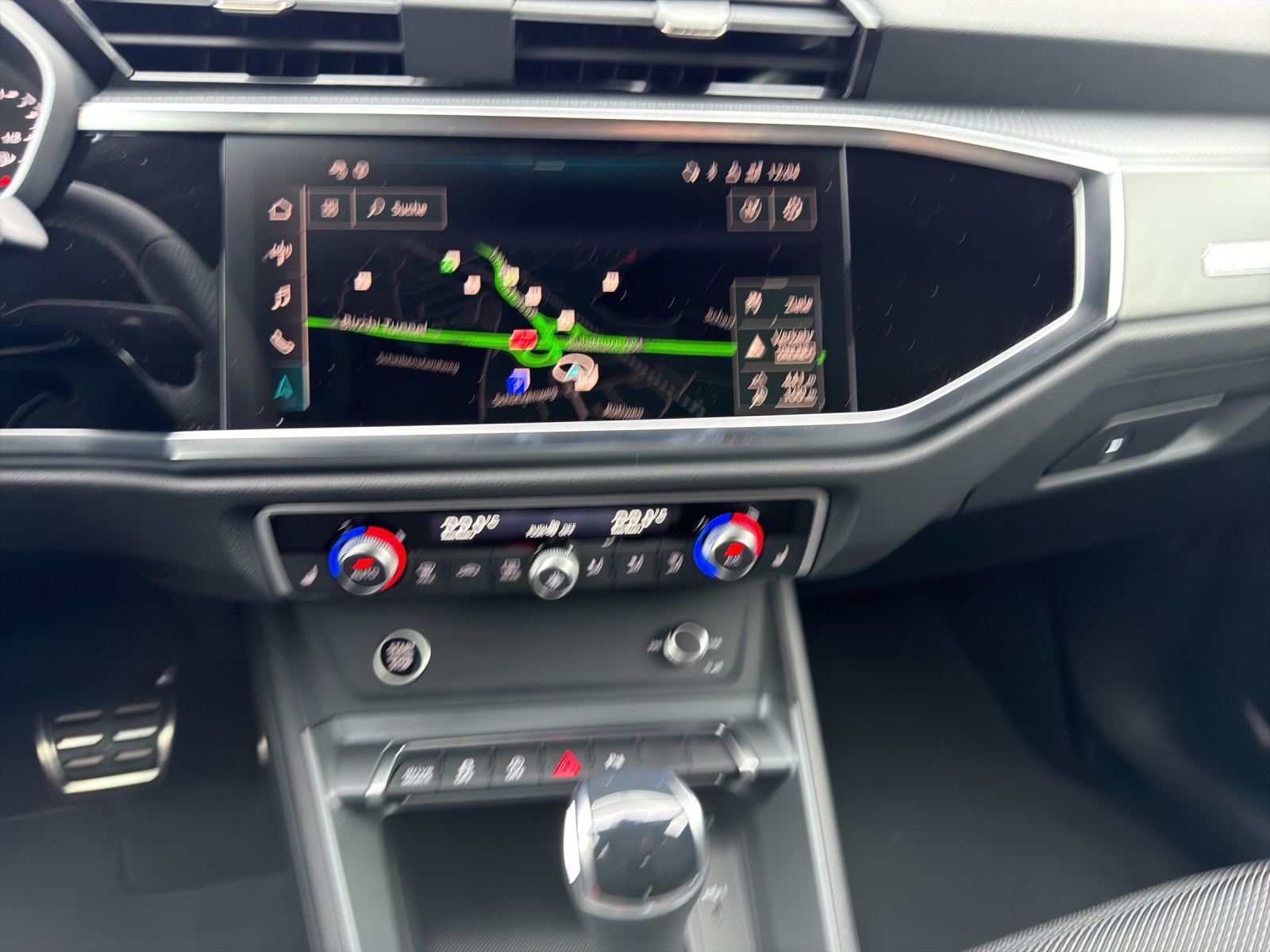 AUDI Q3 Sportback 35 TFSI S line Attraction S-tronic-image-10