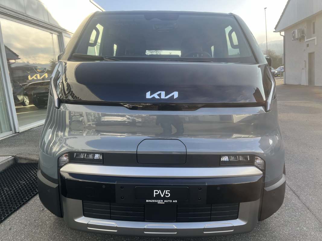 KIA PV5 Passenger 71.2 kWh Plus-image-0