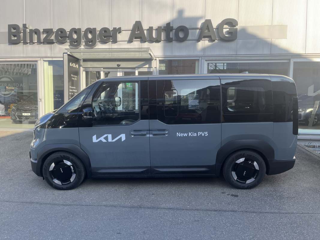 KIA PV5 Passenger 71.2 kWh Plus-image-1