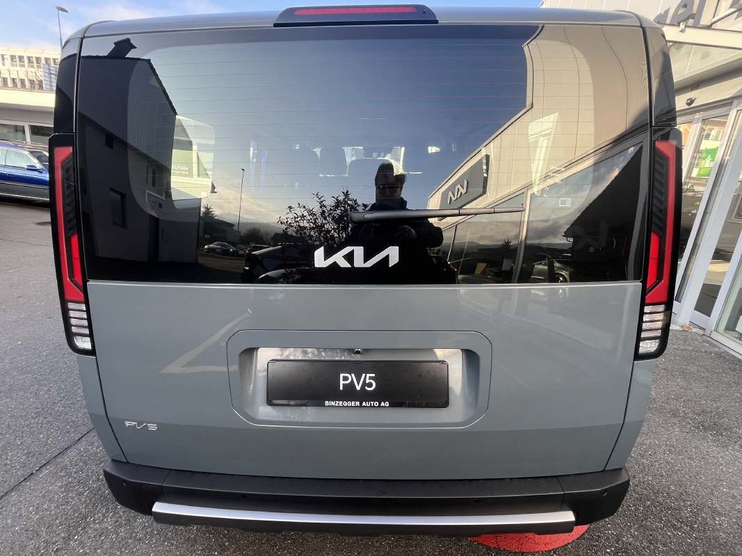 KIA PV5 Passenger 71.2 kWh Plus-image-6