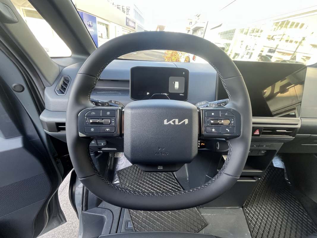 KIA PV5 Passenger 71.2 kWh Plus-image-4