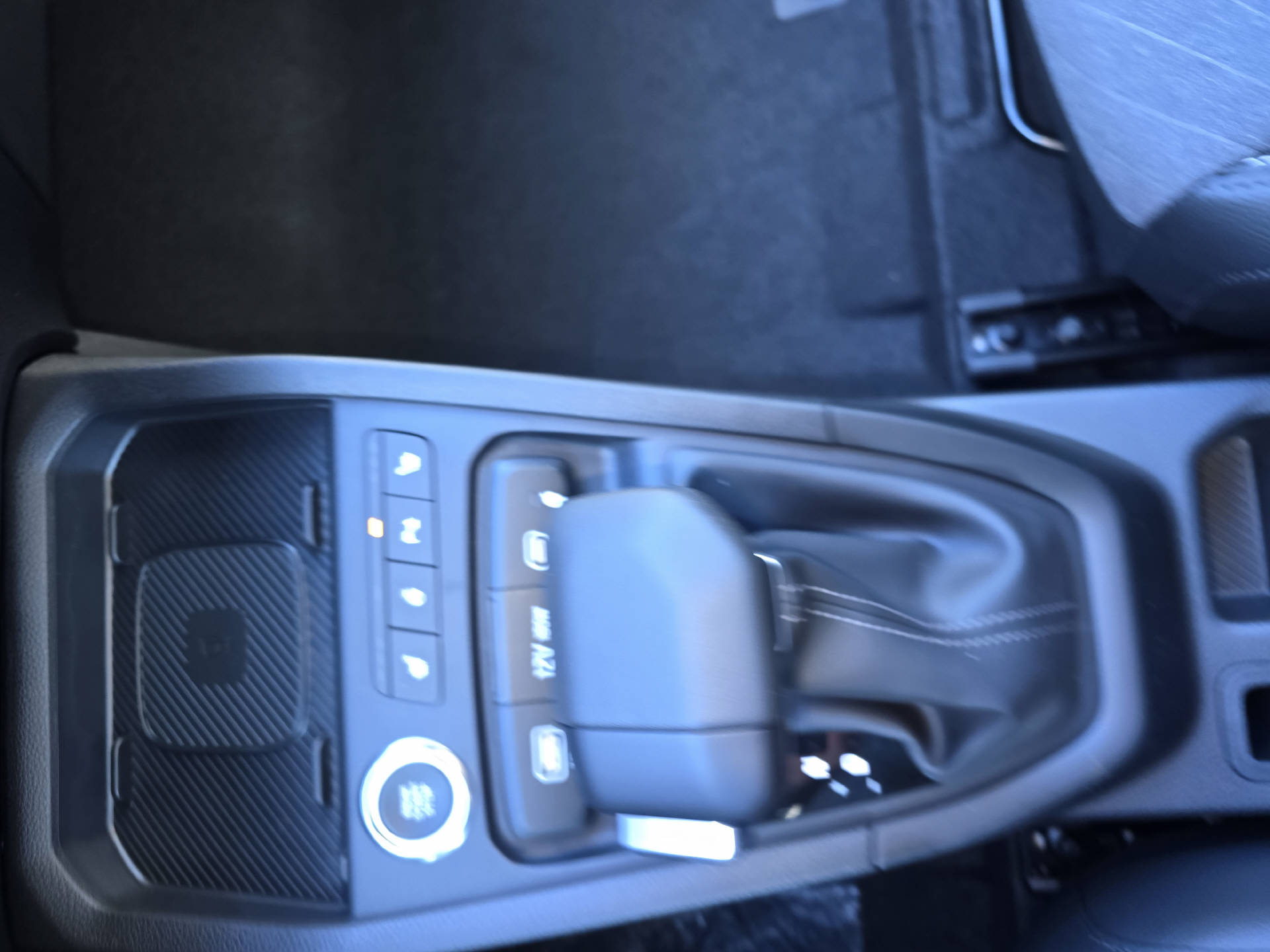KIA Stonic 1.0 T-GDi MHEV GT-Line-image-8