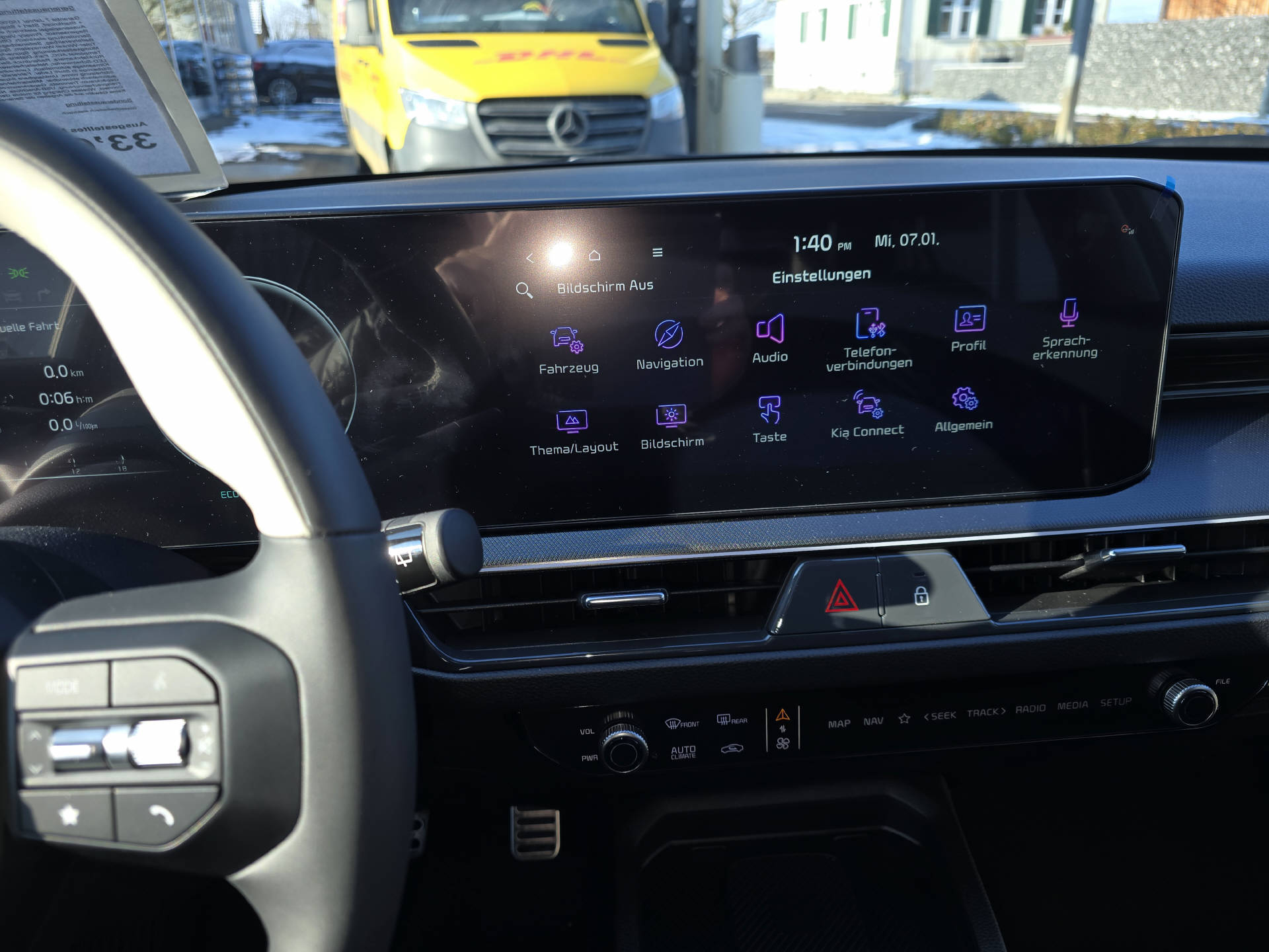 KIA Stonic 1.0 T-GDi MHEV GT-Line-image-12