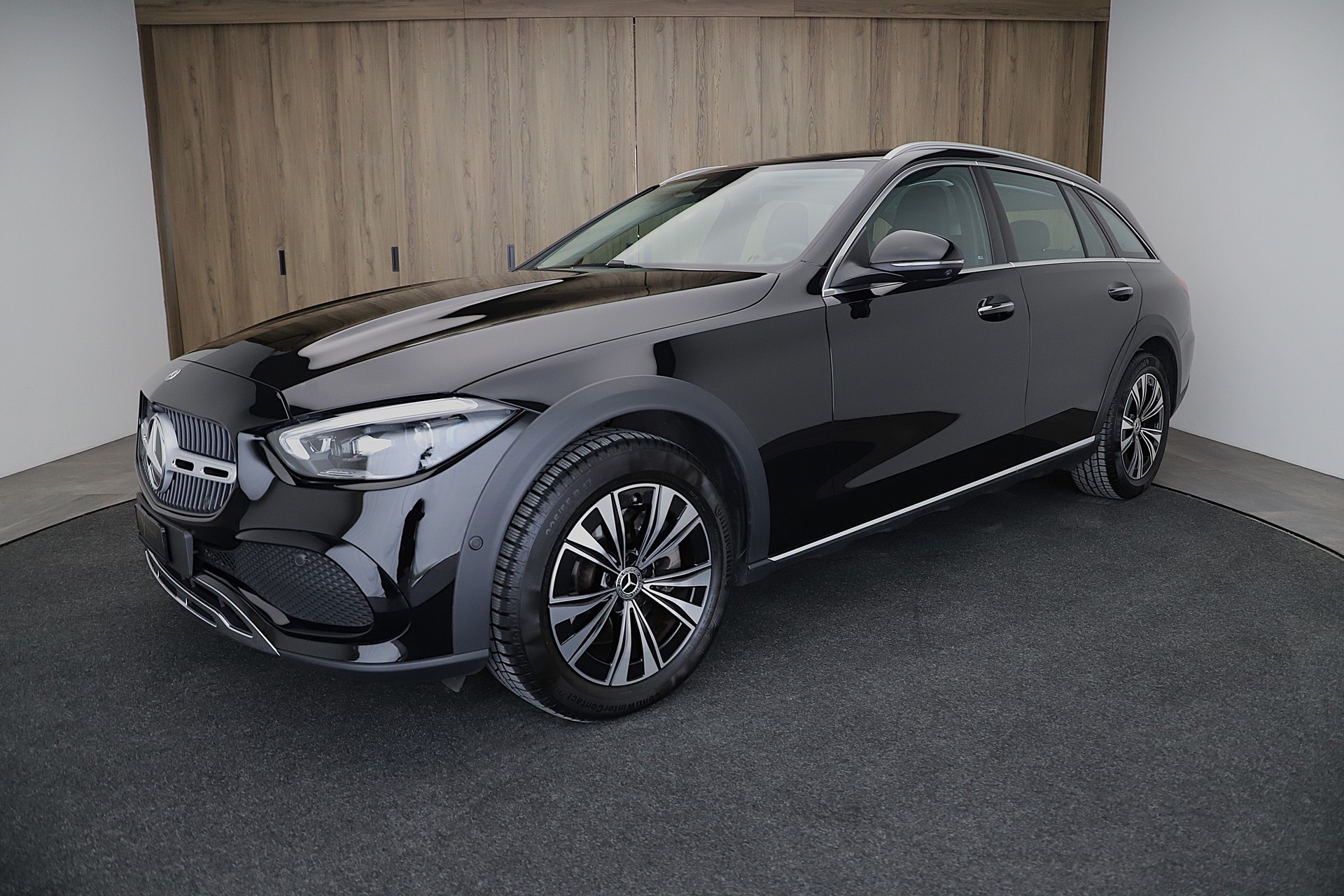 MERCEDES-BENZ C 220 d 4Matic T All-Terrain mit Premium Paket
