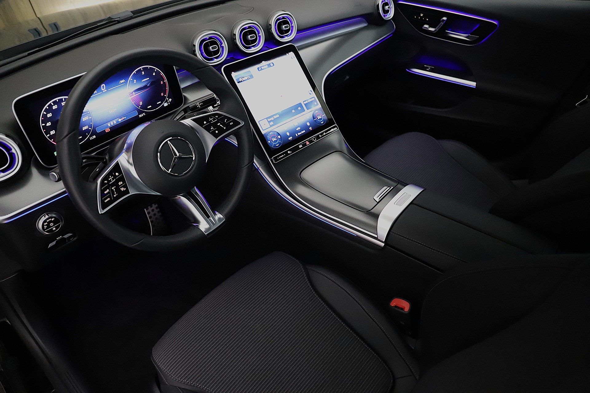 MERCEDES-BENZ C 220 d 4Matic T All-Terrain mit Premium Paket-image-4
