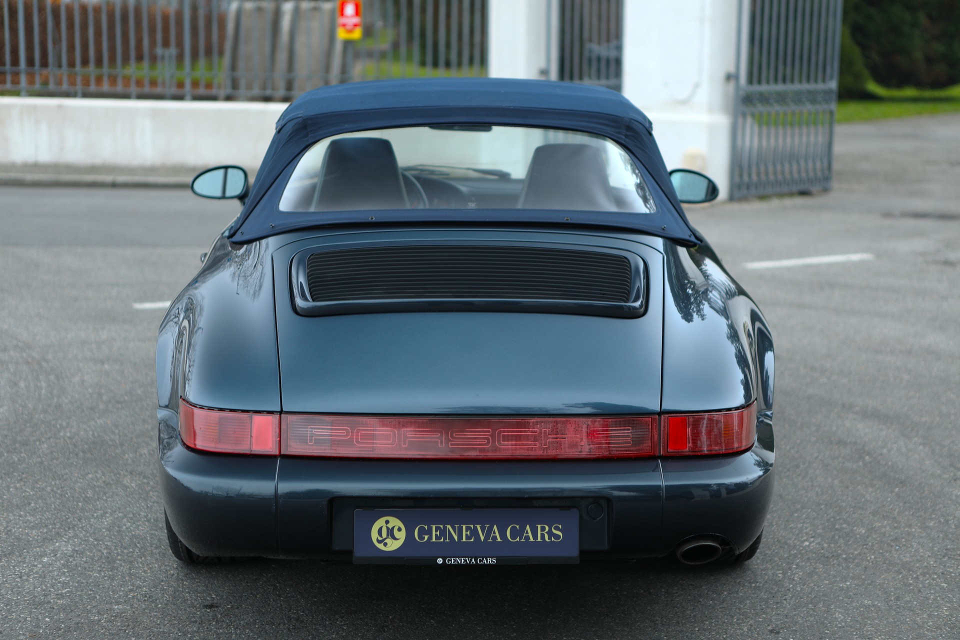 PORSCHE 911 Carrera 2 Cabrio 964-image-7