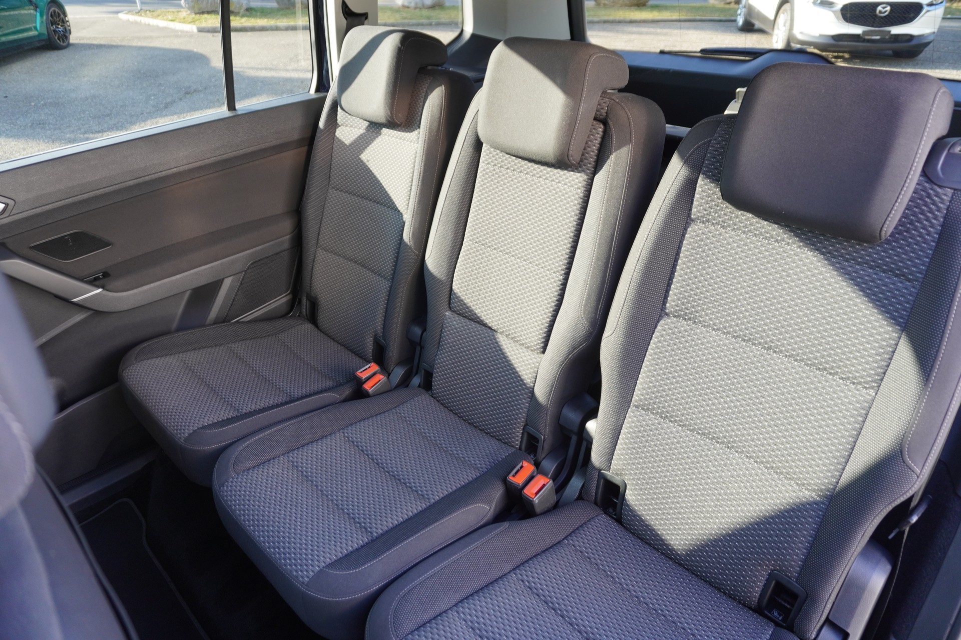 VW Touran 1.5 TSI EVO Comfortline DSG 7-PLÄTZER!!!-image-12