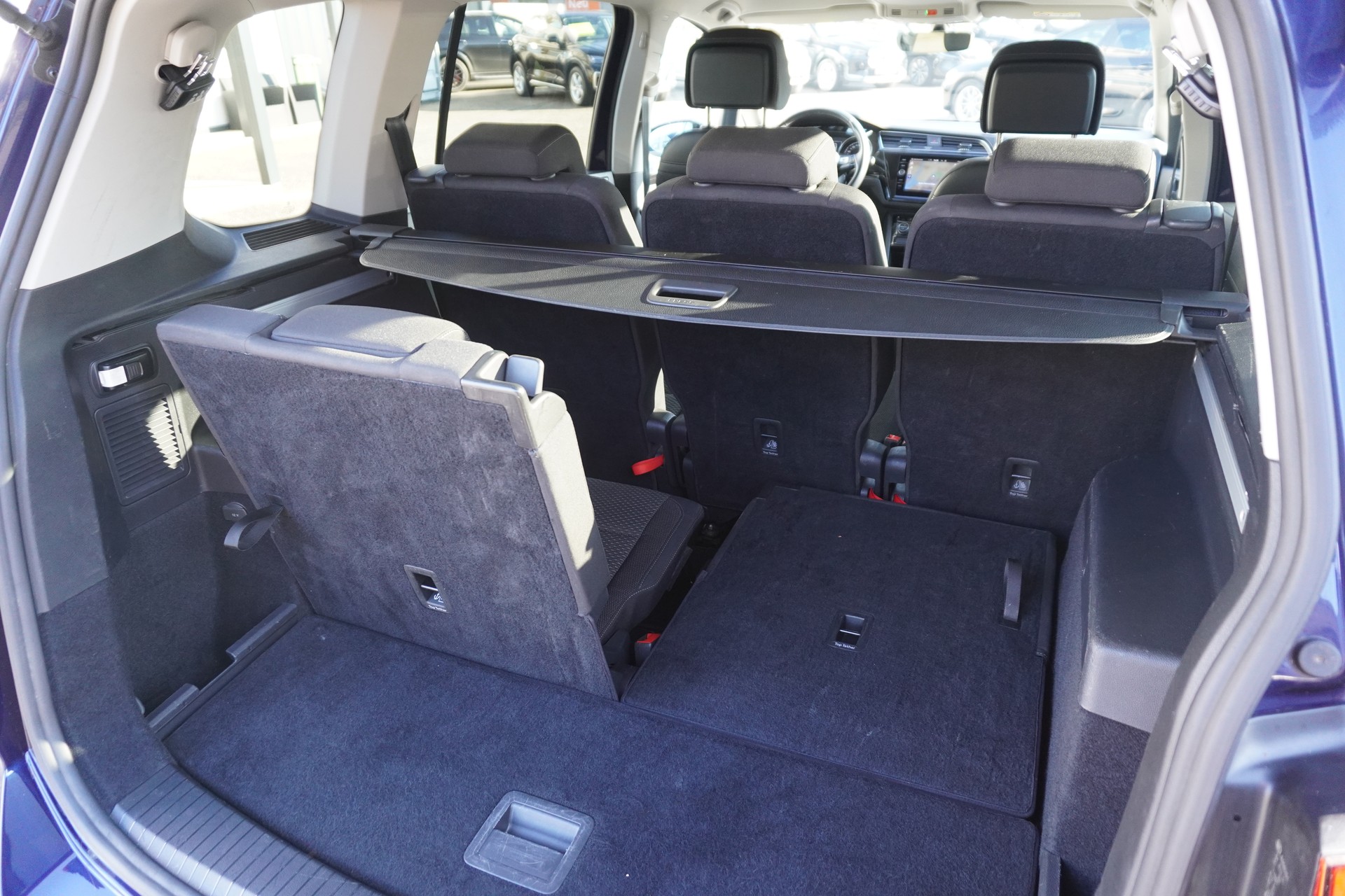 VW Touran 1.5 TSI EVO Comfortline DSG 7-PLÄTZER!!!-image-9
