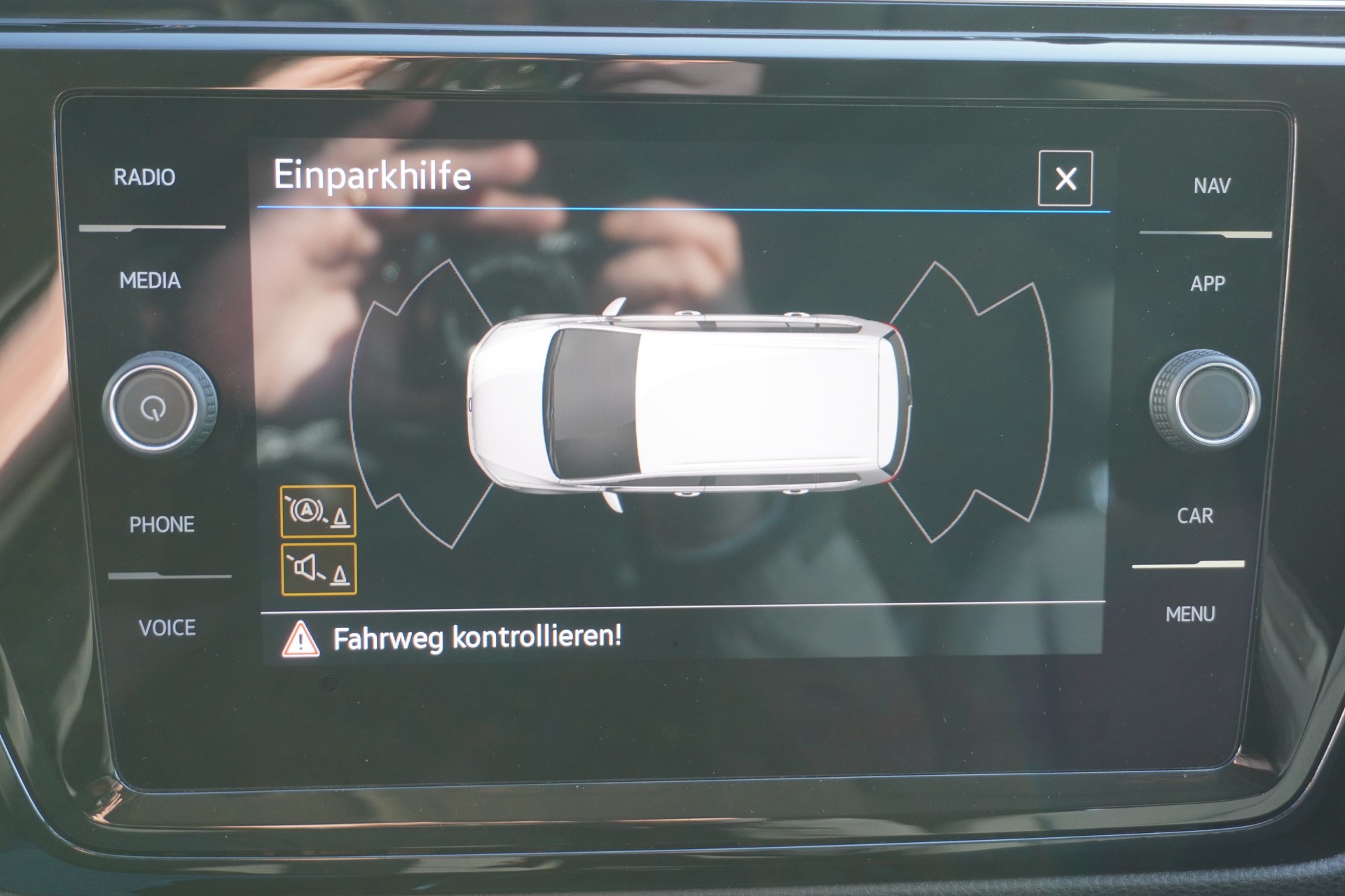 VW Touran 1.5 TSI EVO Comfortline DSG 7-PLÄTZER!!!-image-22