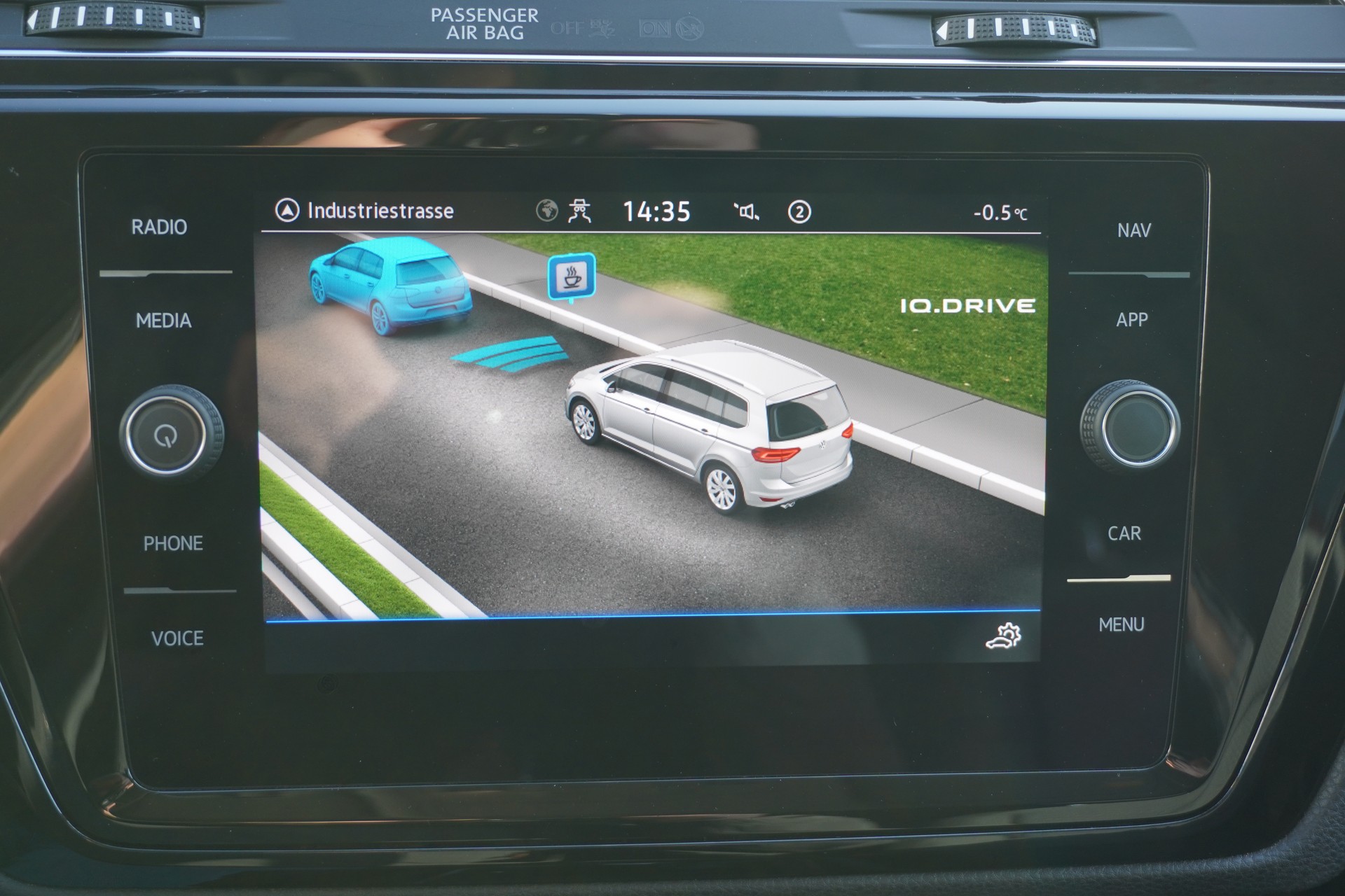 VW Touran 1.5 TSI EVO Comfortline DSG 7-PLÄTZER!!!-image-27