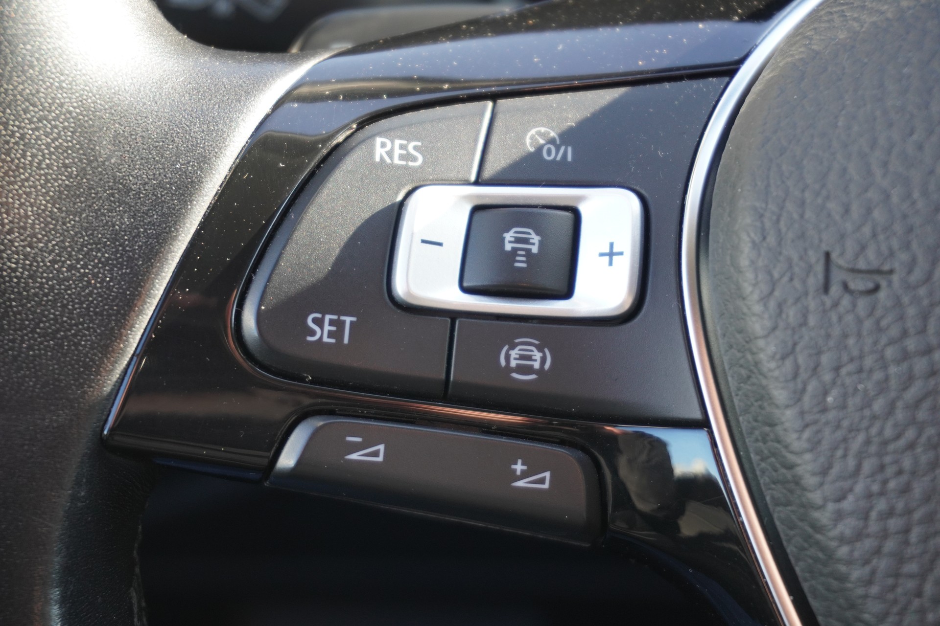 VW Touran 1.5 TSI EVO Comfortline DSG 7-PLÄTZER!!!-image-19