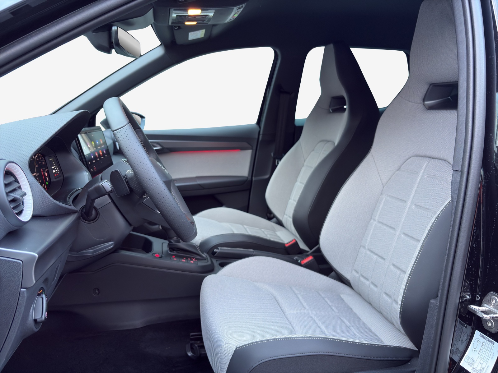 SEAT Arona 1.5 Eco TSI FR DSG-image-15