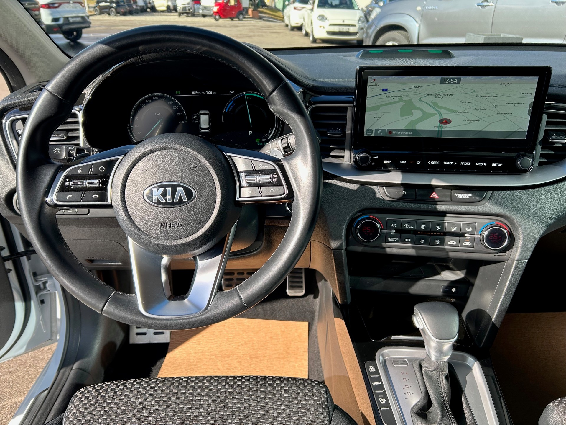 KIA Ceed Sportswagon 1.6 GDi Plug-in Hybrid Trend DCT-image-8