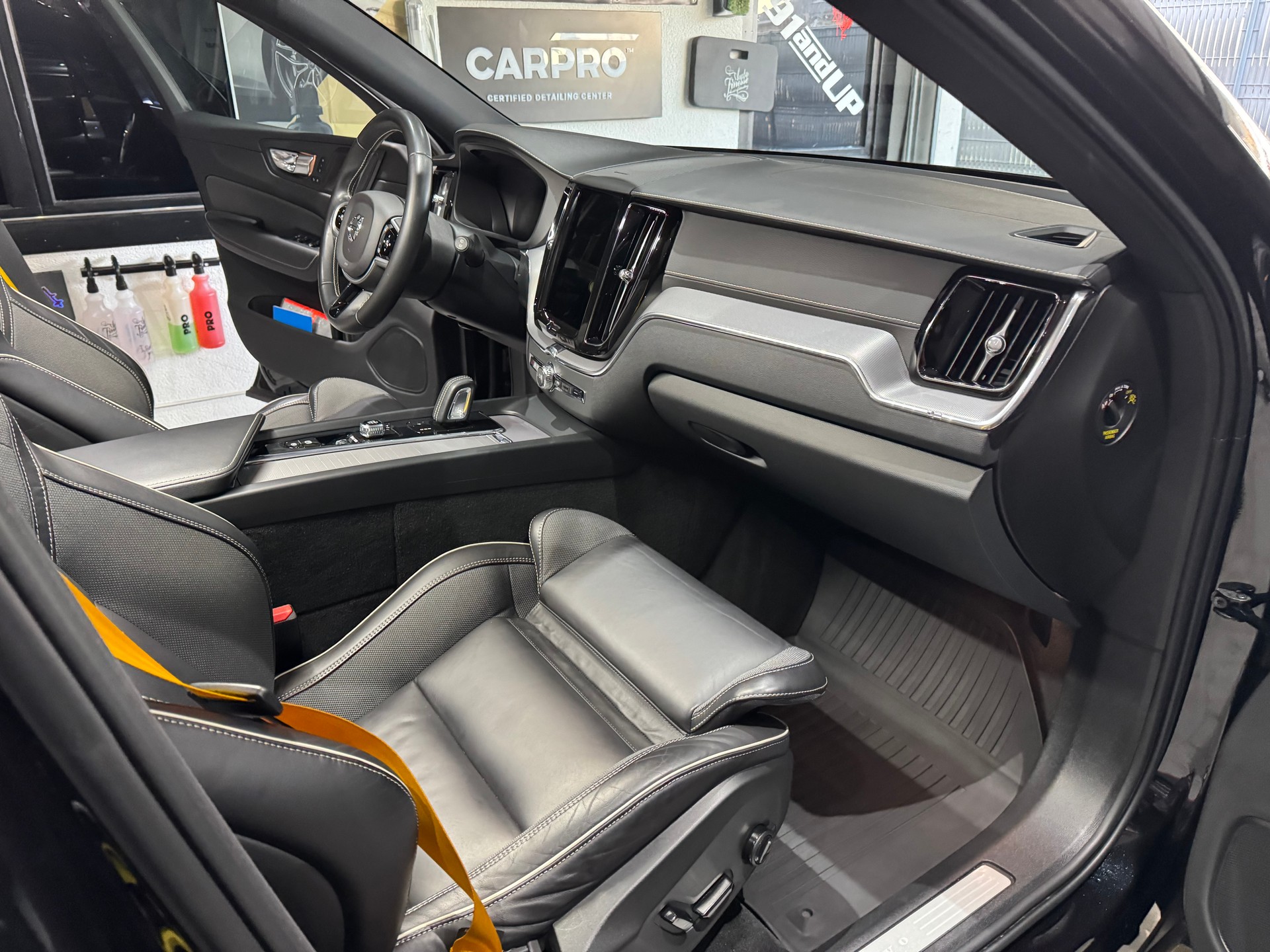 VOLVO XC60 T8 eAWD Polestar Geartronic-image-9