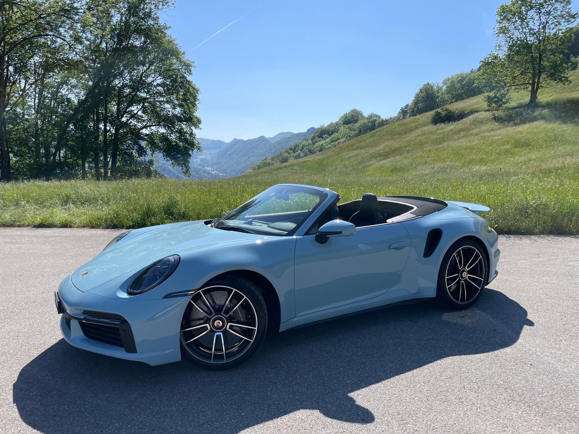 PORSCHE 911 Turbo S Cabriolet PDK-image-19