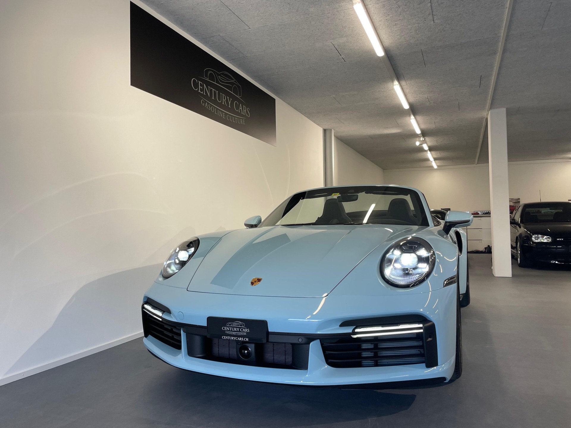PORSCHE 911 Turbo S Cabriolet PDK-showroom-element-2