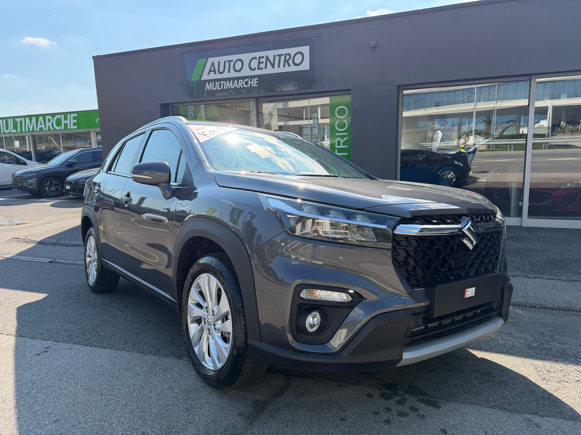 SUZUKI S-Cross 1.4 16V Compact+ hybrid 4WD Automatic-image-2