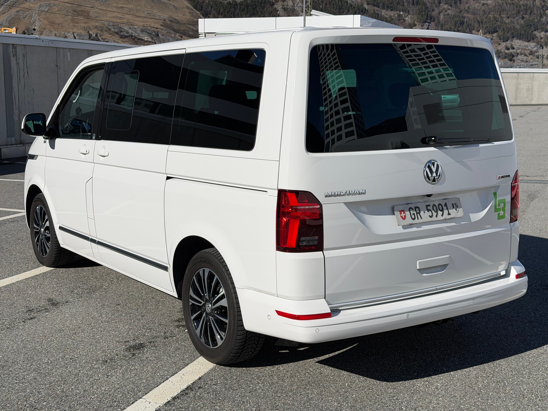 VW T6.1 Multivan 2.0 Bi-TDI Highline Liberty 4Mot. DSG-image-3