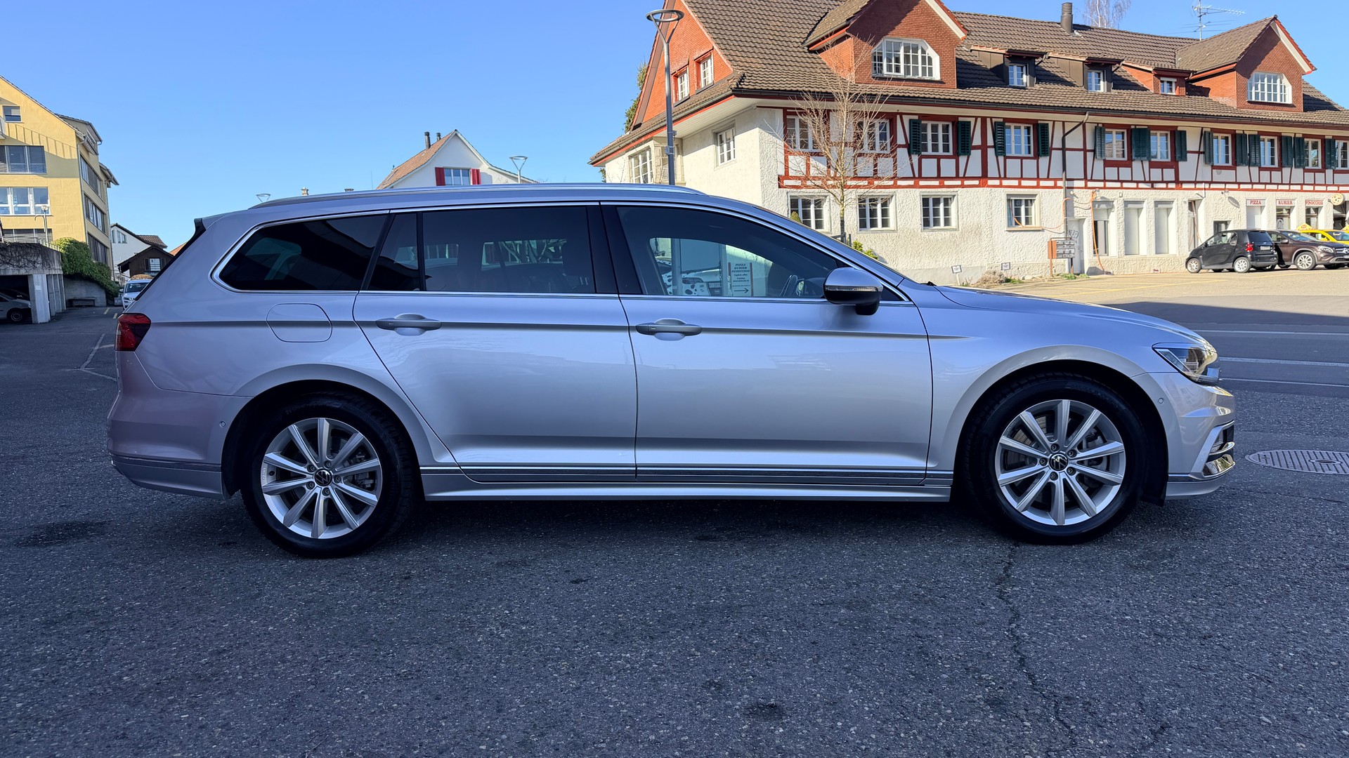VW Passat Variant 2.0 TSI BMT Highline 4Motion DSG-image-5