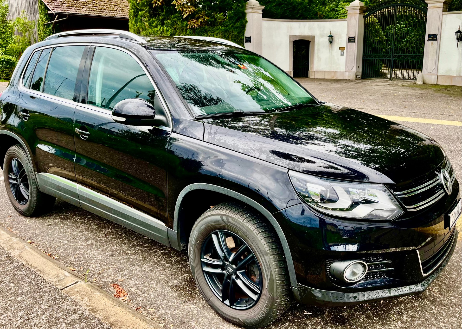 VW Tiguan 2.0 TDI BlueMotion Sport&Style 4Motion DSG-image-17