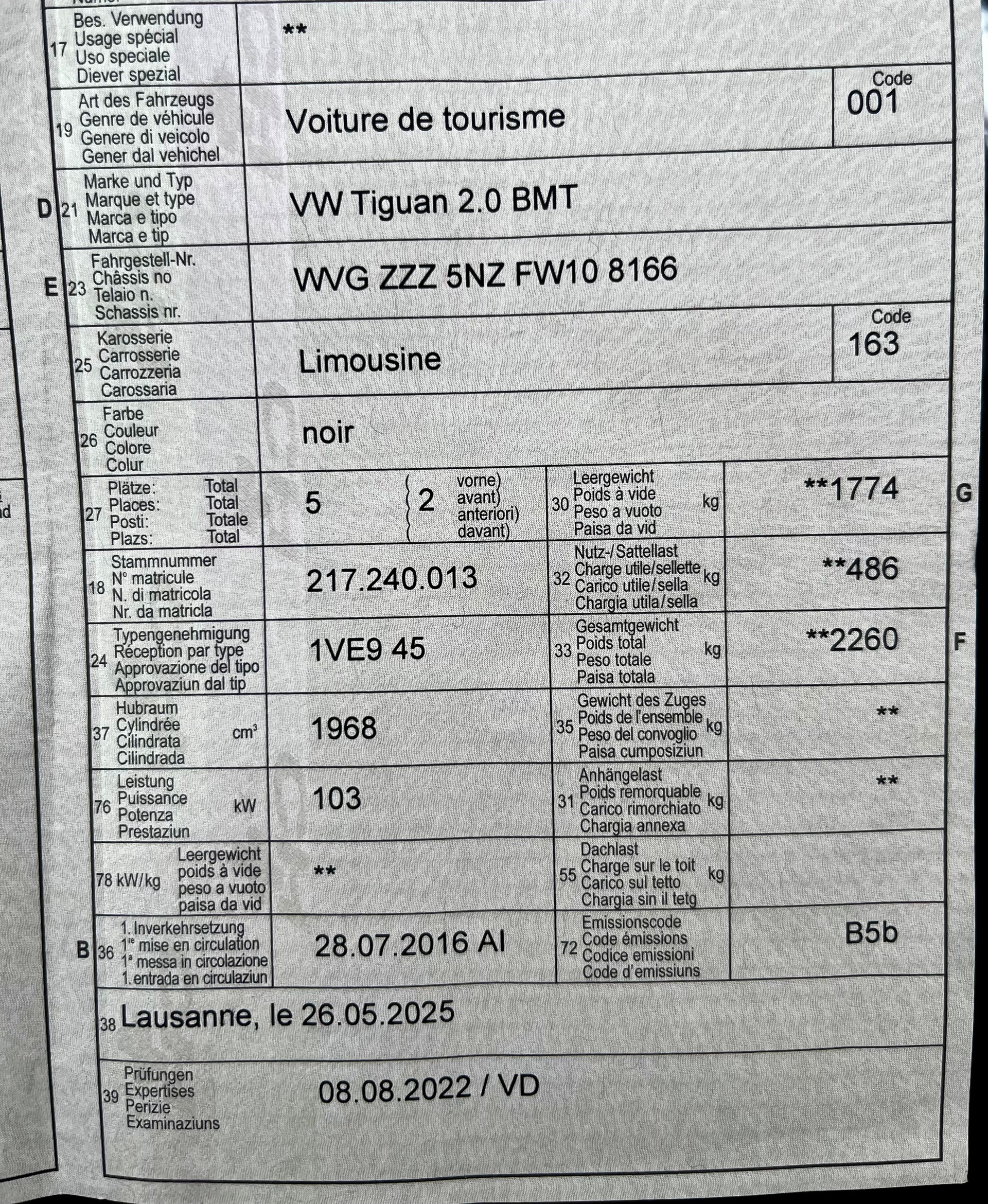VW Tiguan 2.0 TDI BlueMotion Sport&Style 4Motion DSG-image-22