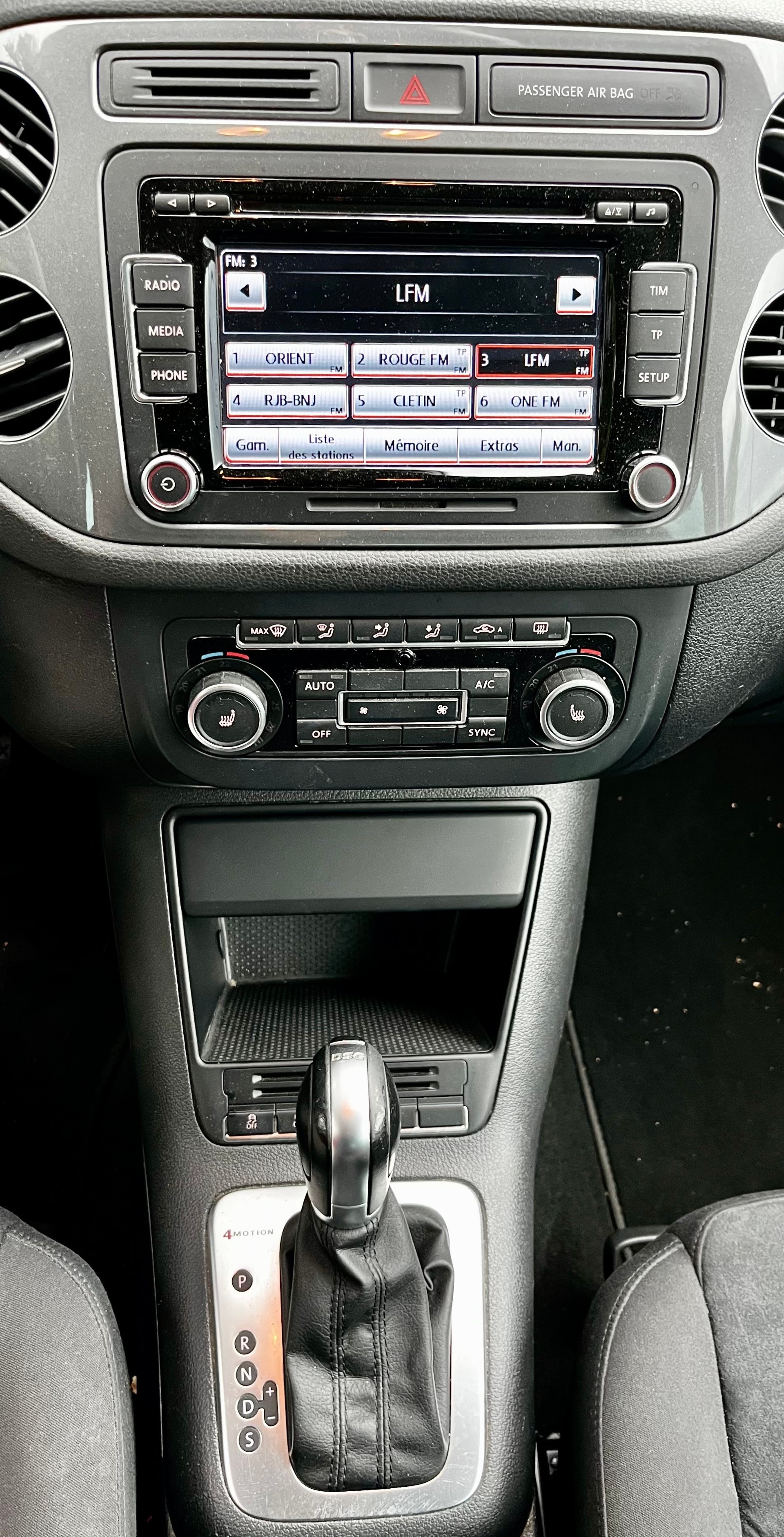 VW Tiguan 2.0 TDI BlueMotion Sport&Style 4Motion DSG-image-11