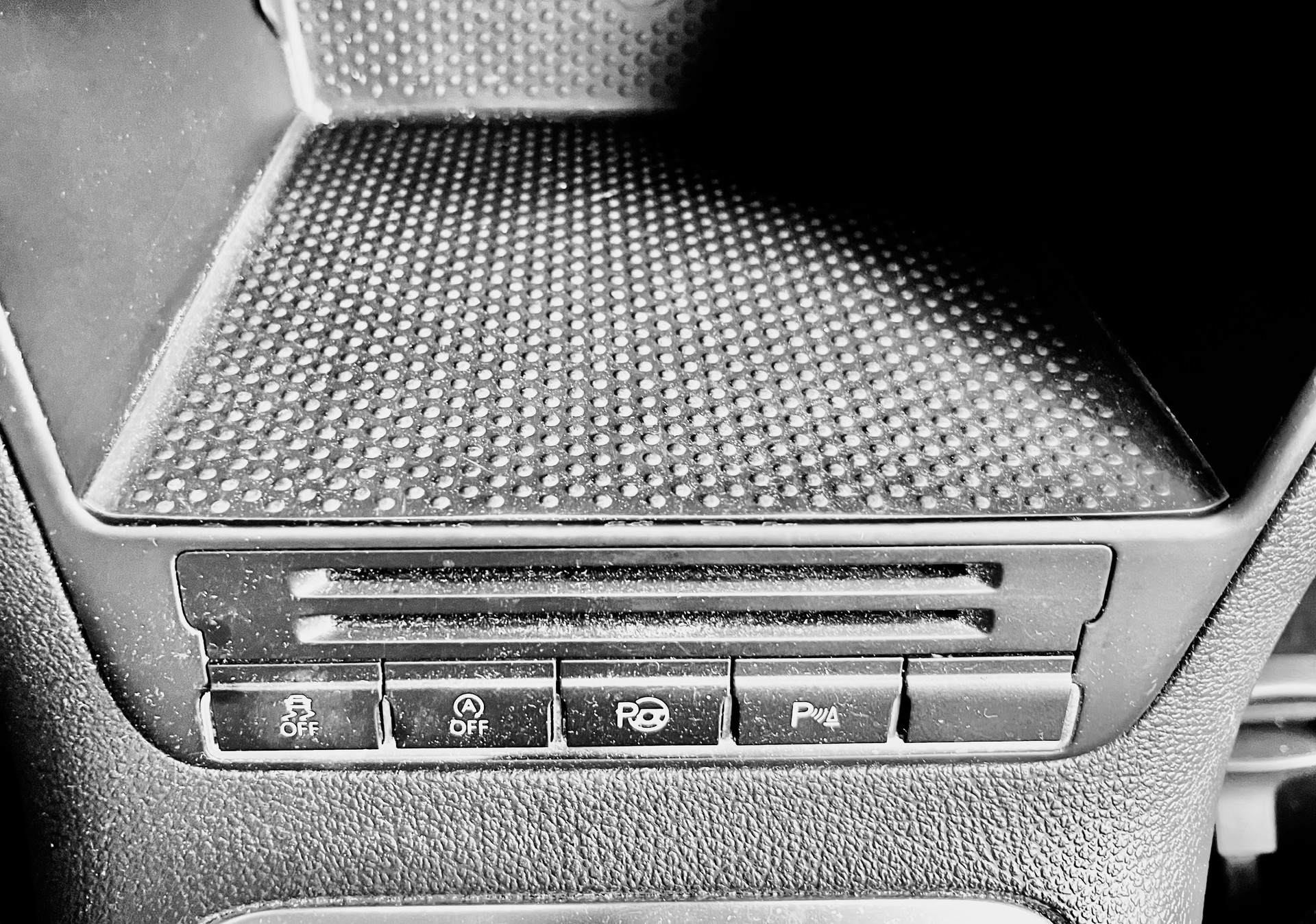 VW Tiguan 2.0 TDI BlueMotion Sport&Style 4Motion DSG-image-12