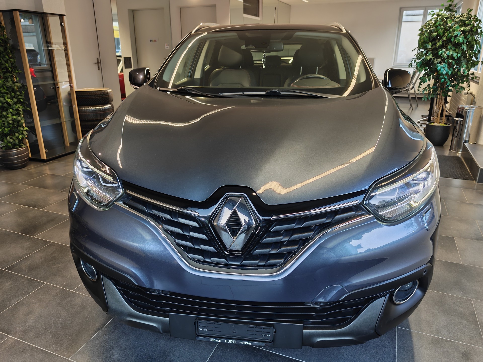 RENAULT Kadjar 1.2 16V Turbo Swiss Edition EDC-showroom-element-1