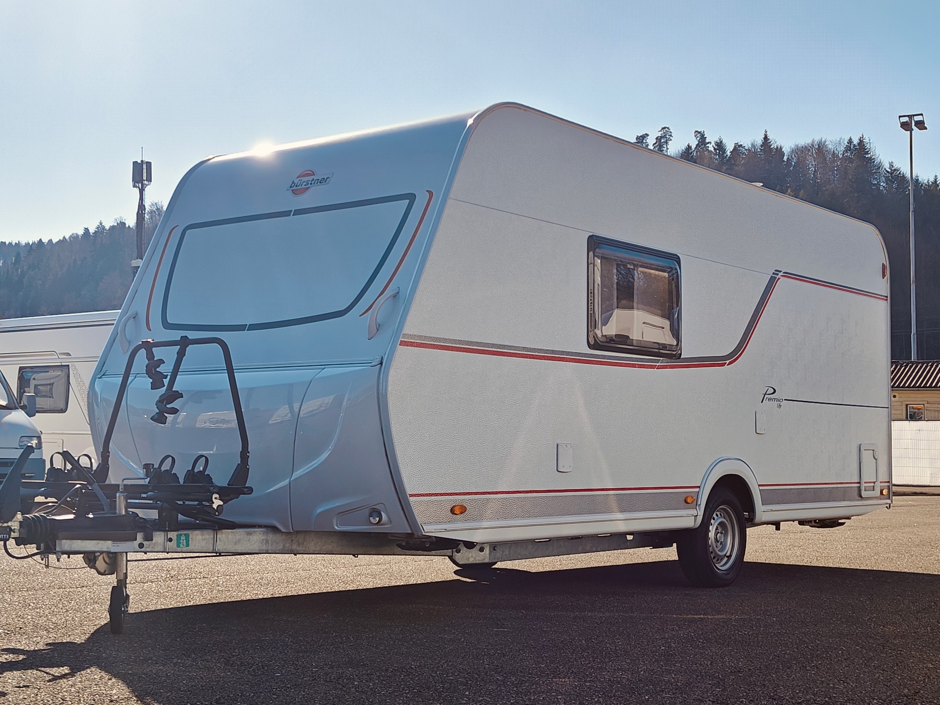 BÜRSTNER Premio Life 480 TS Brava -- Vorzelt -- Veloträger